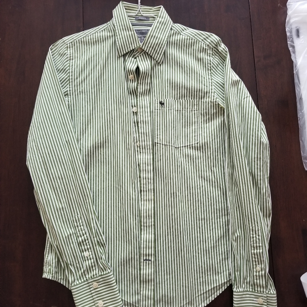 Abercrombie & Fitch Men Size S (muscle)